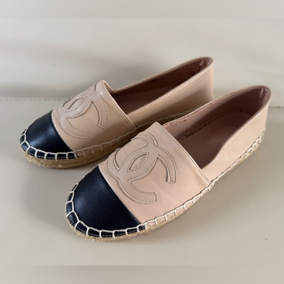CHANEL Shoes - Chanel Beige & Black CC Cap Toe Espadrilles – EU 36/37